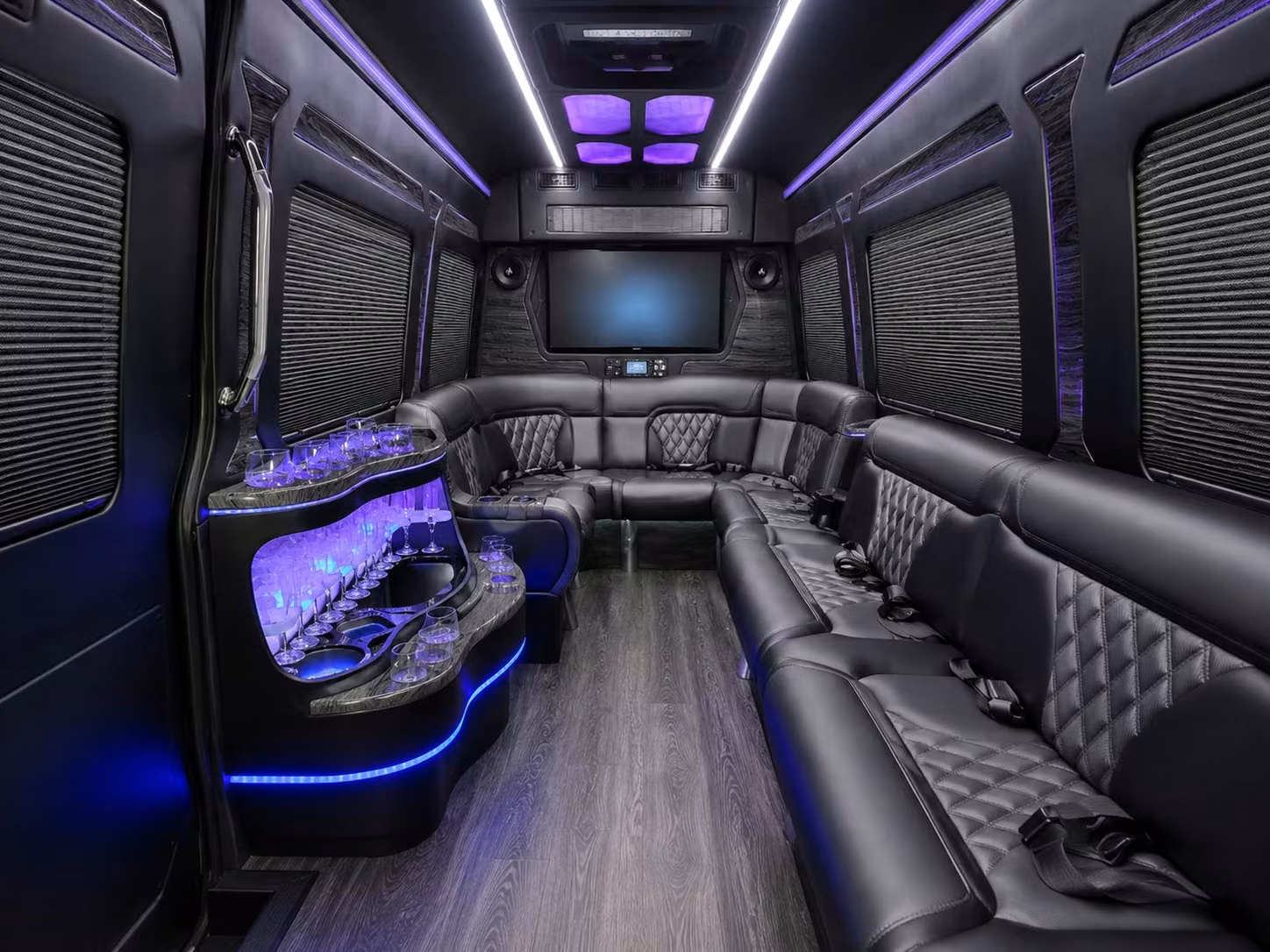 airport transfers and off site parking shuttles for miami gardens businesses