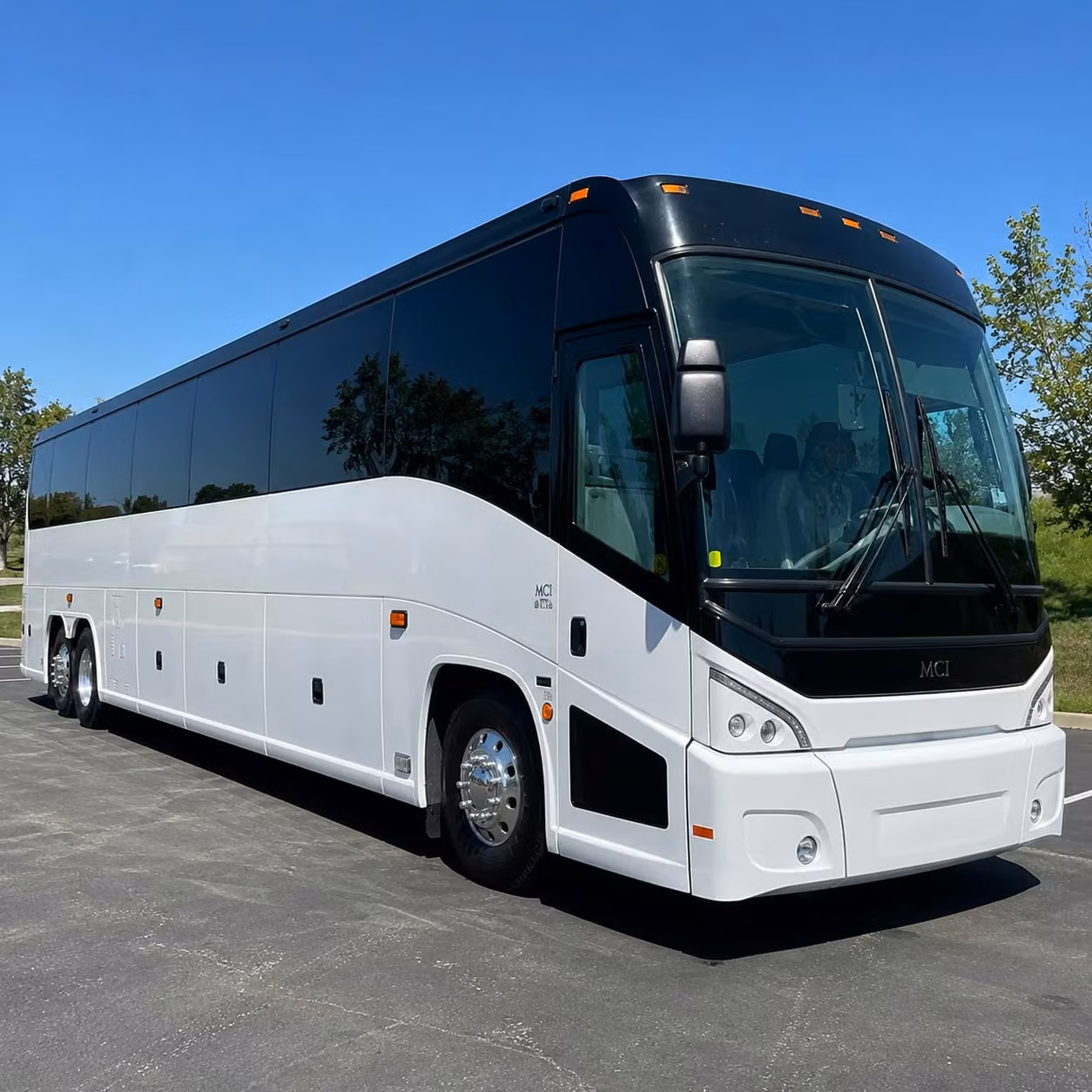 wedding guests deserve seamless airport arrivals in miami gardens
