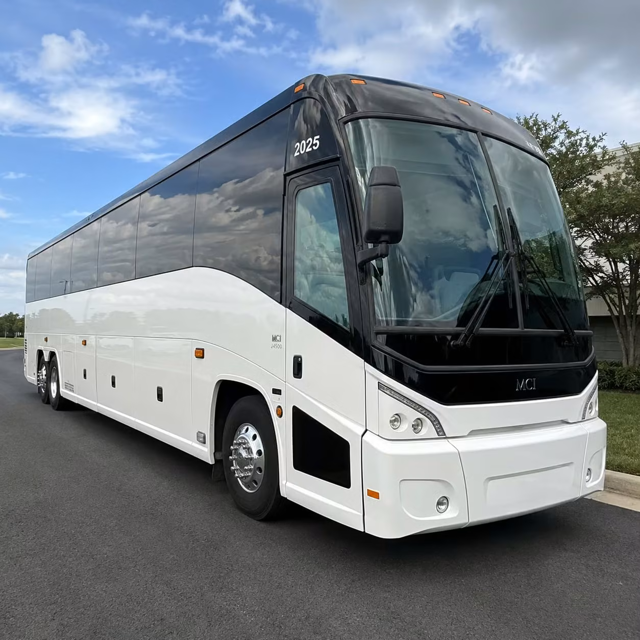 what size bus do you need for concert transportation in miami gardens
